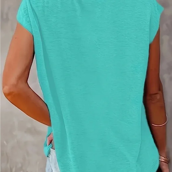 Graphic cap sleeve tee shirts size Large and XXL choose one V Neck NWOT - Picture 2 of 3